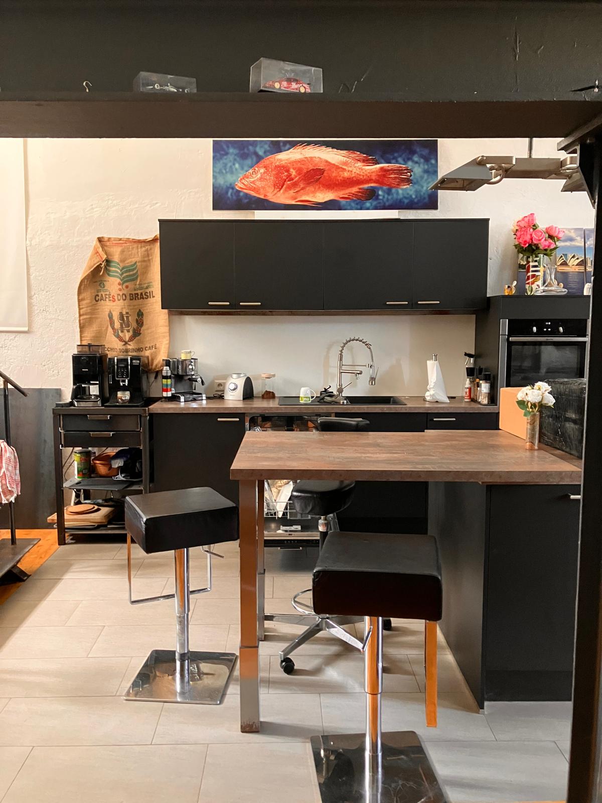 Black Steel Loft Kitchen Seating